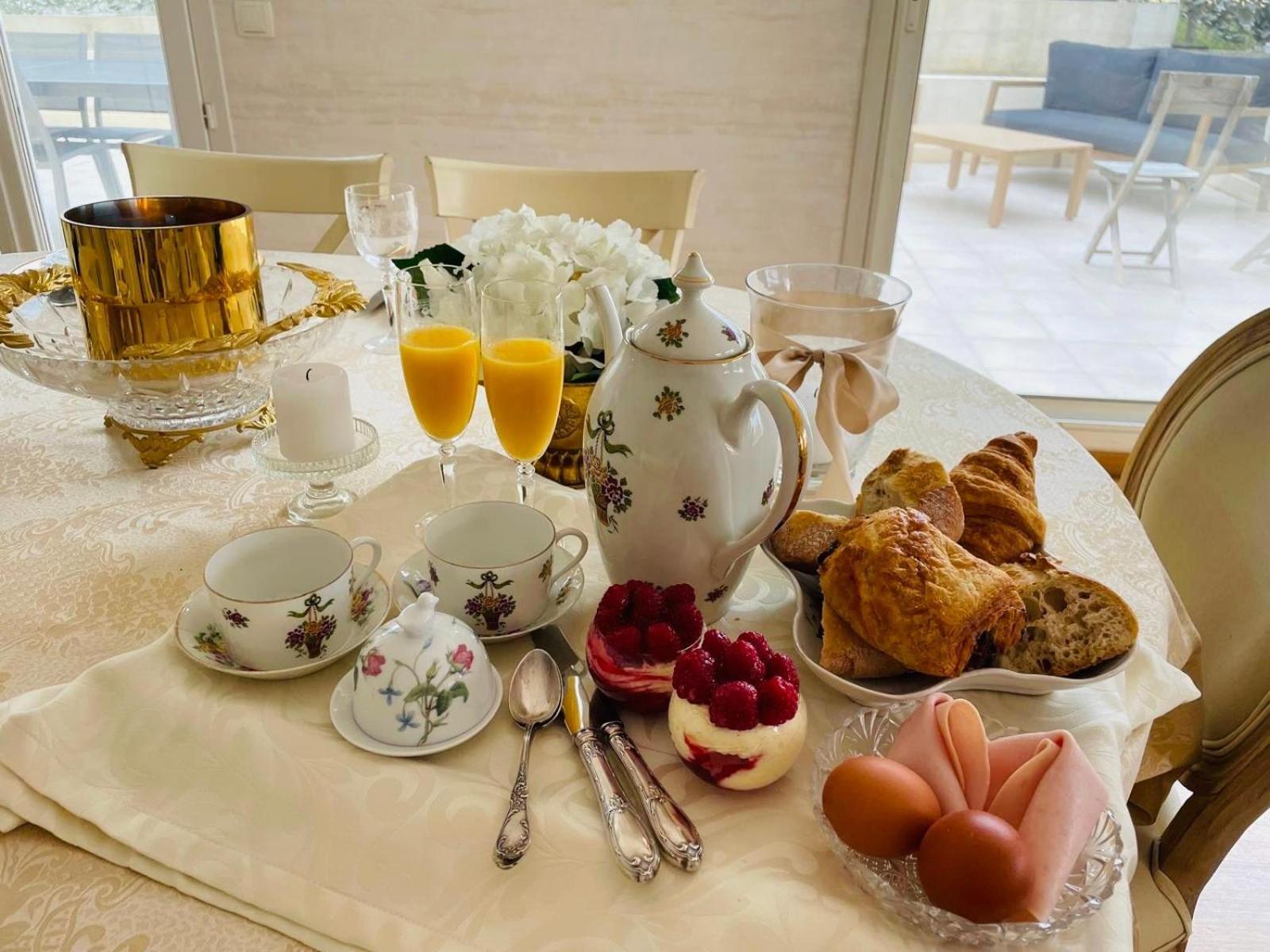 Grace & Breakfast Beausoleil Exterior foto