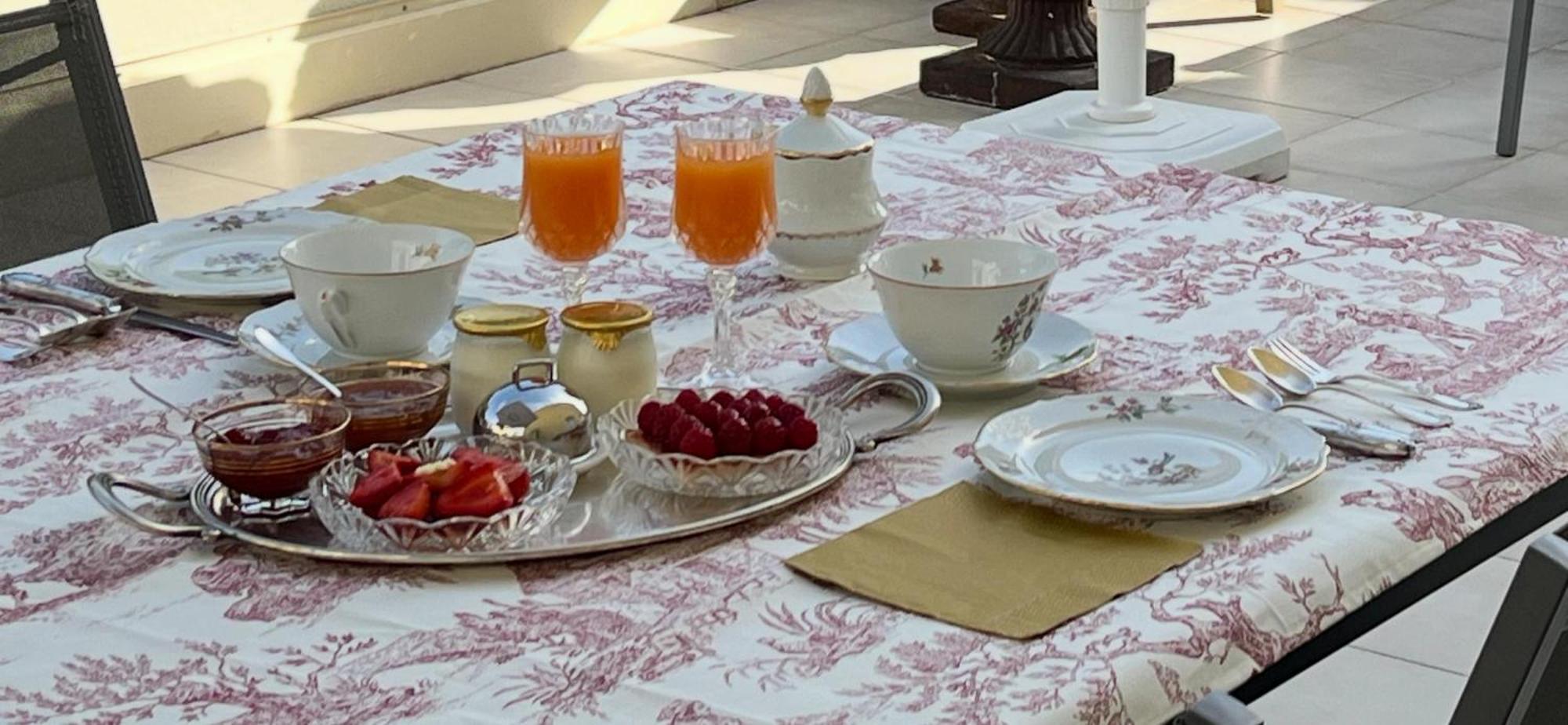 Grace & Breakfast Beausoleil Exterior foto